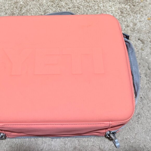 YETI Daytrip Lunch Box Coral - Picture 10 of 16